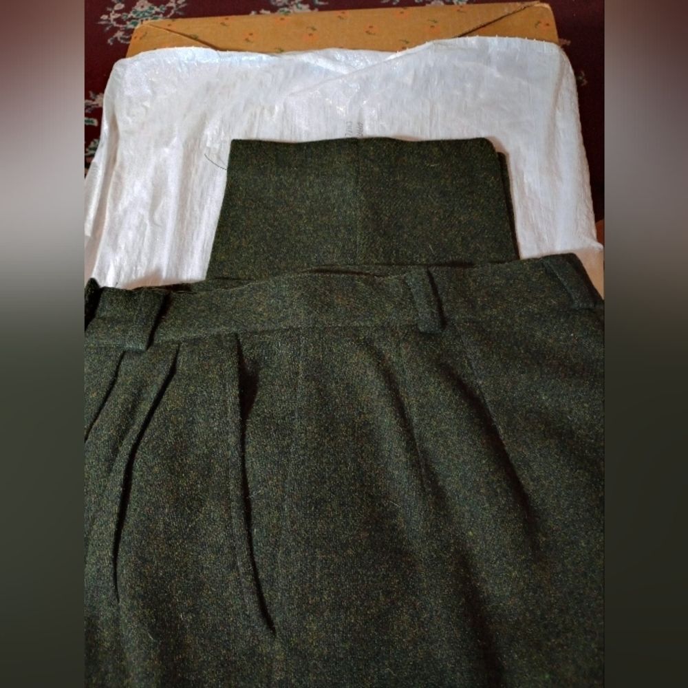 Savannah 6 tall 100% wool women's dress pants